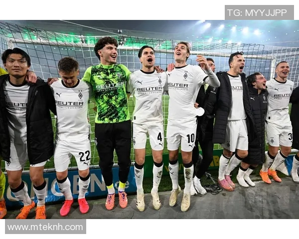 门兴客场击败法兰克福，德甲前三之争白热化！